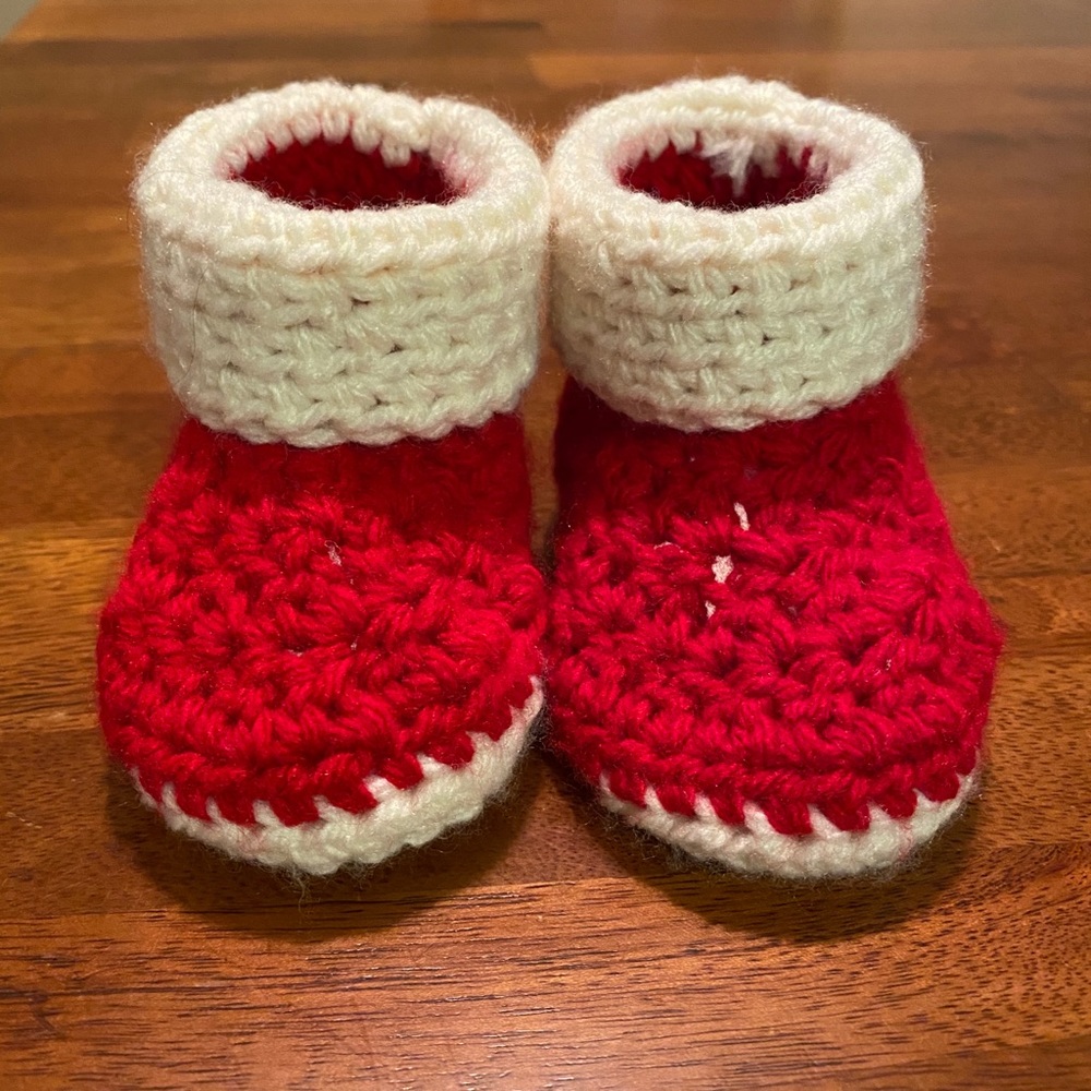 Handmade Baby Booties👶 - Picture 2 of 5